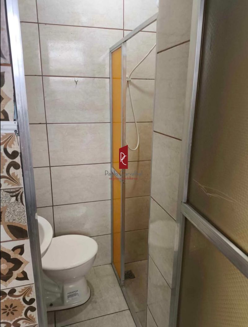 ALUGO excelente apartamento de 1Qto + 30m2 - Brás de Pina