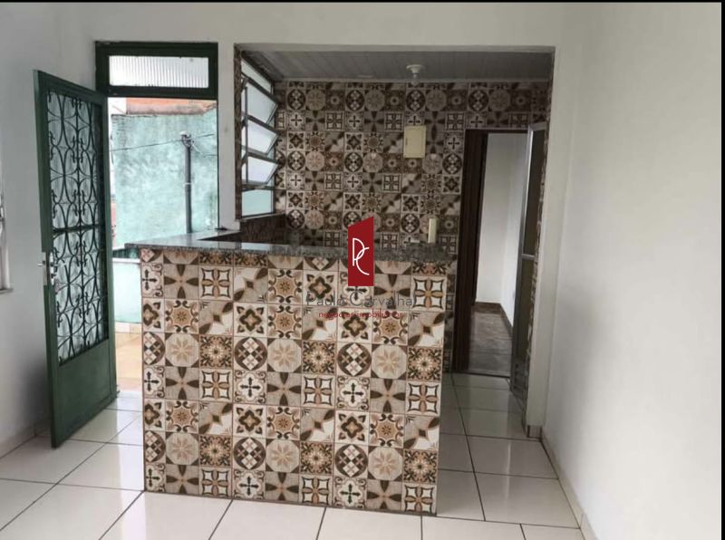 ALUGO excelente apartamento de 1Qto + 30m2 - Brás de Pina