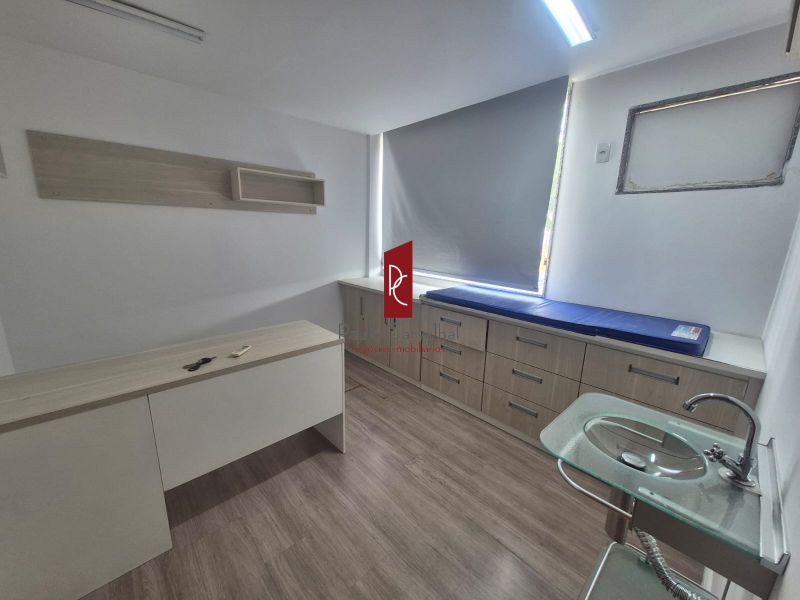 ALUGUEL DE SALA COMERCIAL MOBILIADA - 33m2 + VAGA - Vila da Penha 