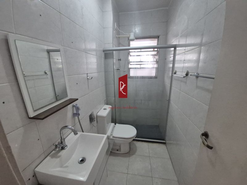 MARAVILHOSO APARTAMENTO ALUGANDO 2Qtos, área externa, Vaga, 65m2 - Pechincha