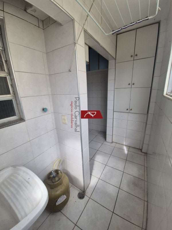 MARAVILHOSO APARTAMENTO ALUGANDO 2Qtos, área externa, Vaga, 65m2 - Pechincha
