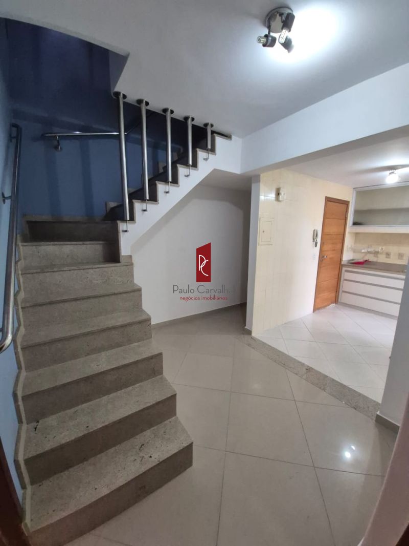 ÓTIMA COBERTURA ALUGANDO 3 Qtos, 140m² + DEP completa - Vila da Penha
