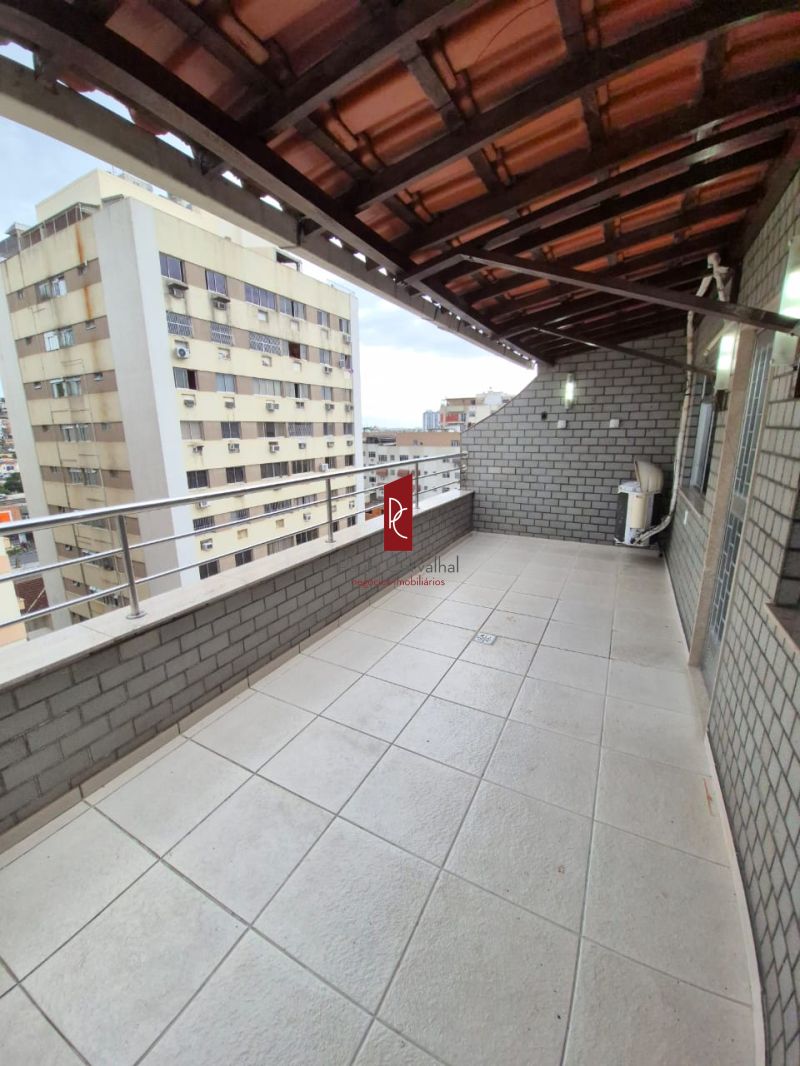 ÓTIMA COBERTURA ALUGANDO 3 Qtos, 140m² + DEP completa - Vila da Penha