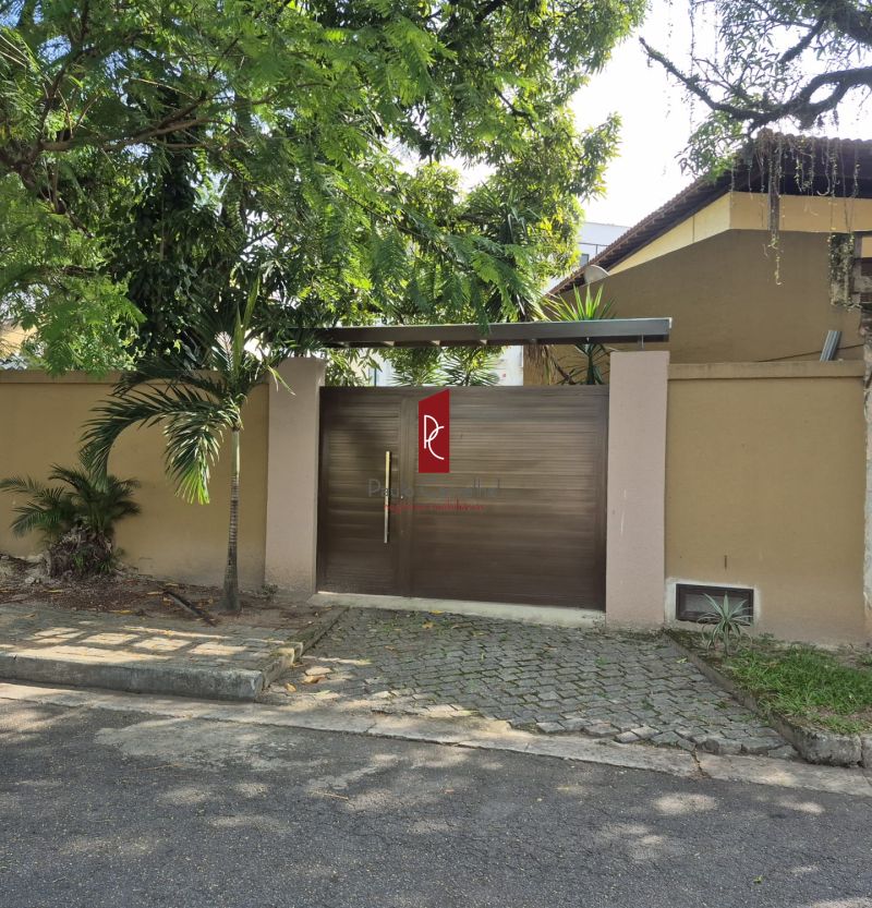 ALUGO MARAVILHOSA CASA DE 3Qtos + 1100m2