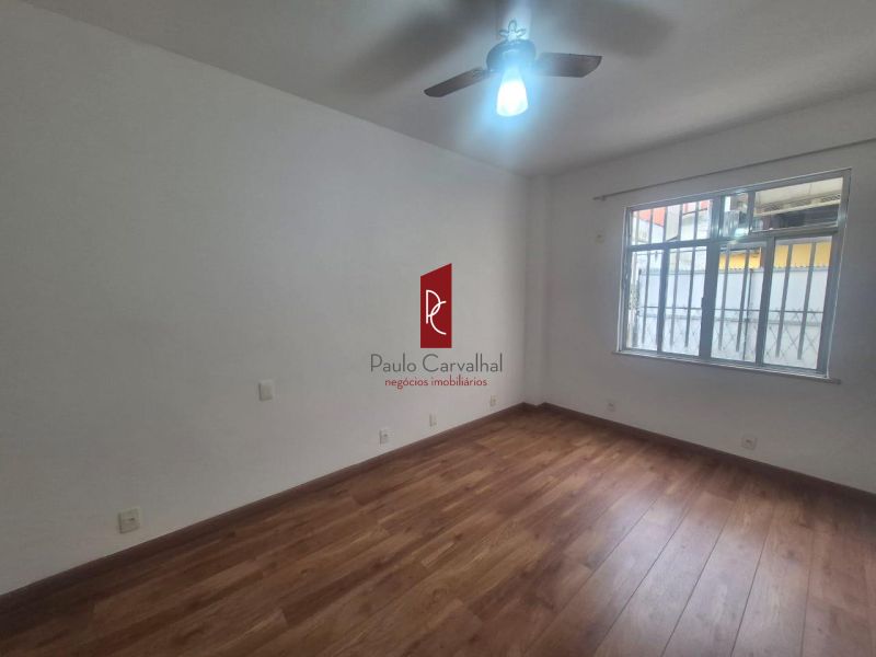 ALUGO ÃTIMO Apartamento 2Qtos, 70m2 + Vaga na Garagem - Vila da Penha