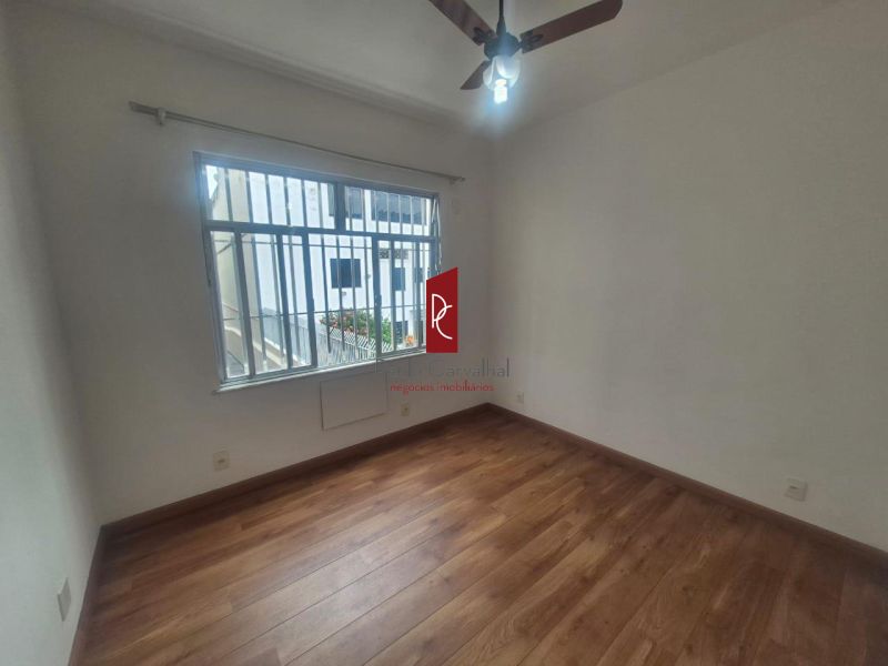 ALUGO ÃTIMO Apartamento 2Qtos, 70m2 + Vaga na Garagem - Vila da Penha