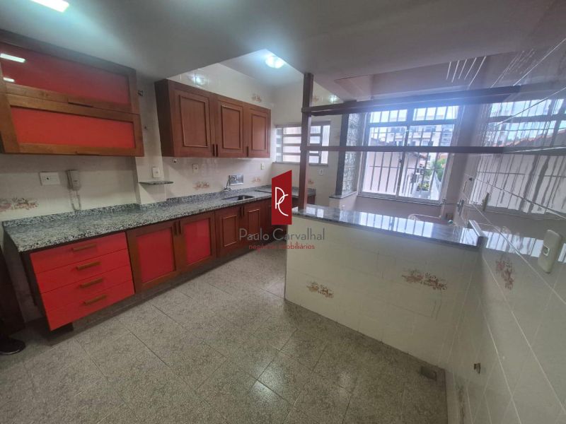 ALUGO ÃTIMO Apartamento 2Qtos, 70m2 + Vaga na Garagem - Vila da Penha
