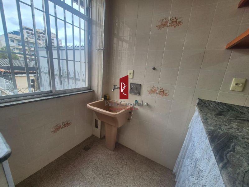 ALUGO ÃTIMO Apartamento 2Qtos, 70m2 + Vaga na Garagem - Vila da Penha