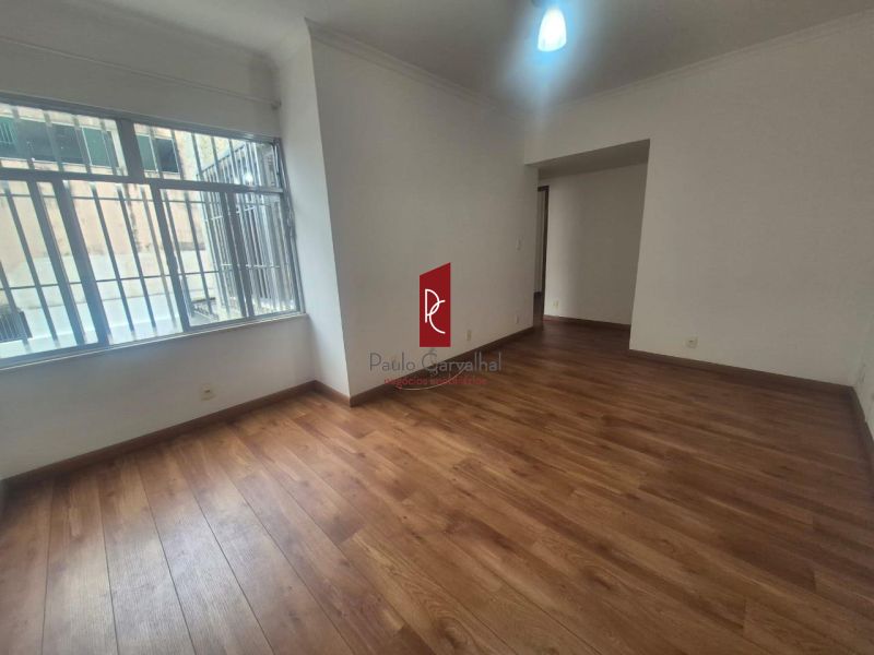 ALUGO ÃTIMO Apartamento 2Qtos, 70m2 + Vaga na Garagem - Vila da Penha