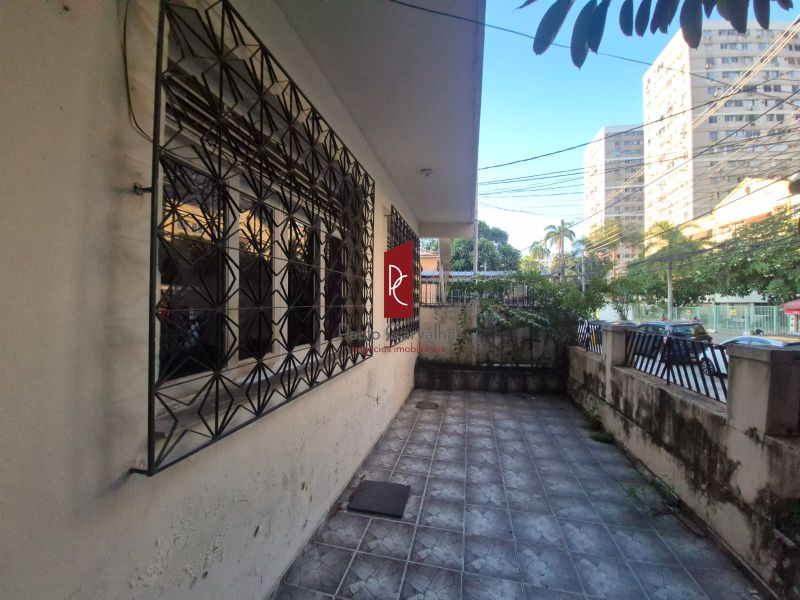ALUGO apartamento de 1Qto + 40m2 - Vila da Penha