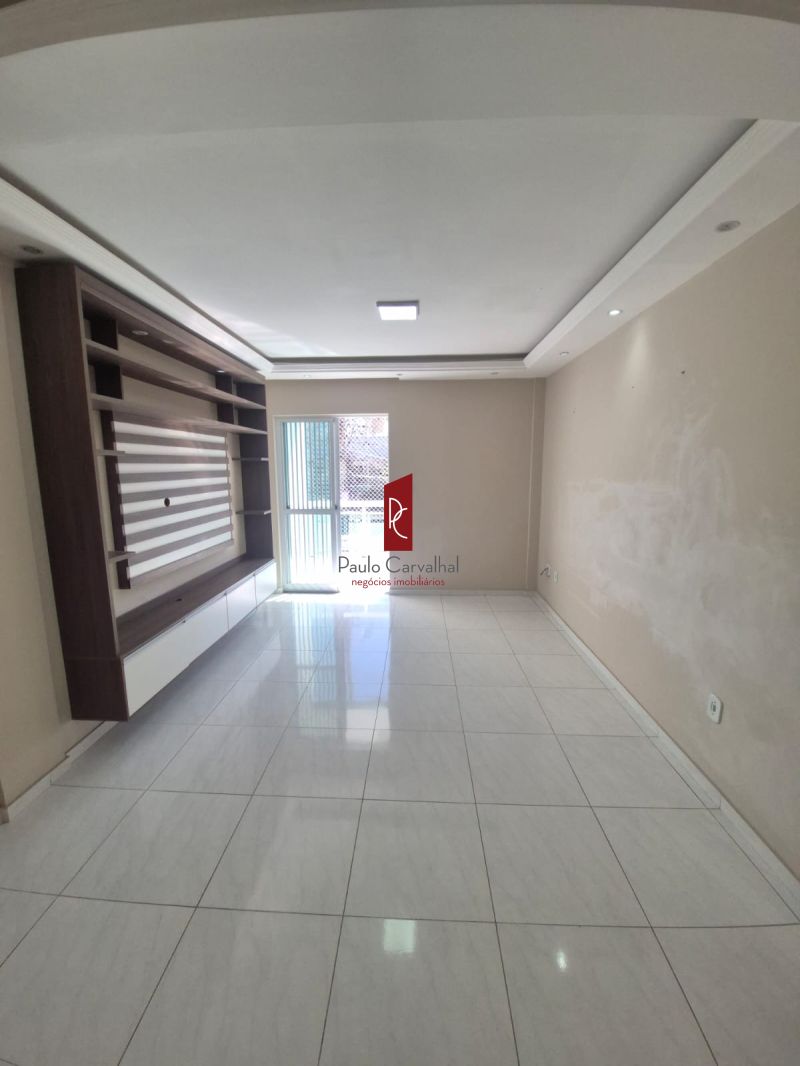 ALUGO MARAVILHOSO Apartamento de 2Qtos, varanda + 50m2 - IrajÃ¡