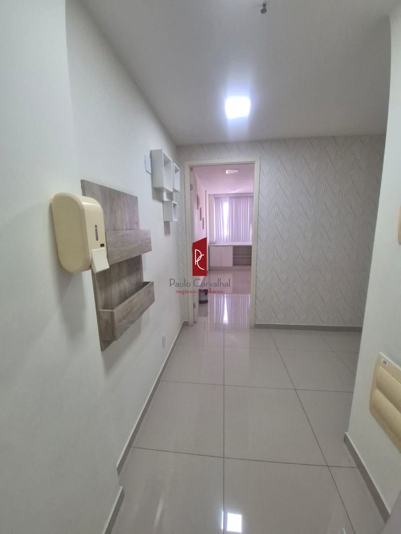 Linda Sala Comercial no Carioca Office, 2 Ambientes com Ar Condicionado!