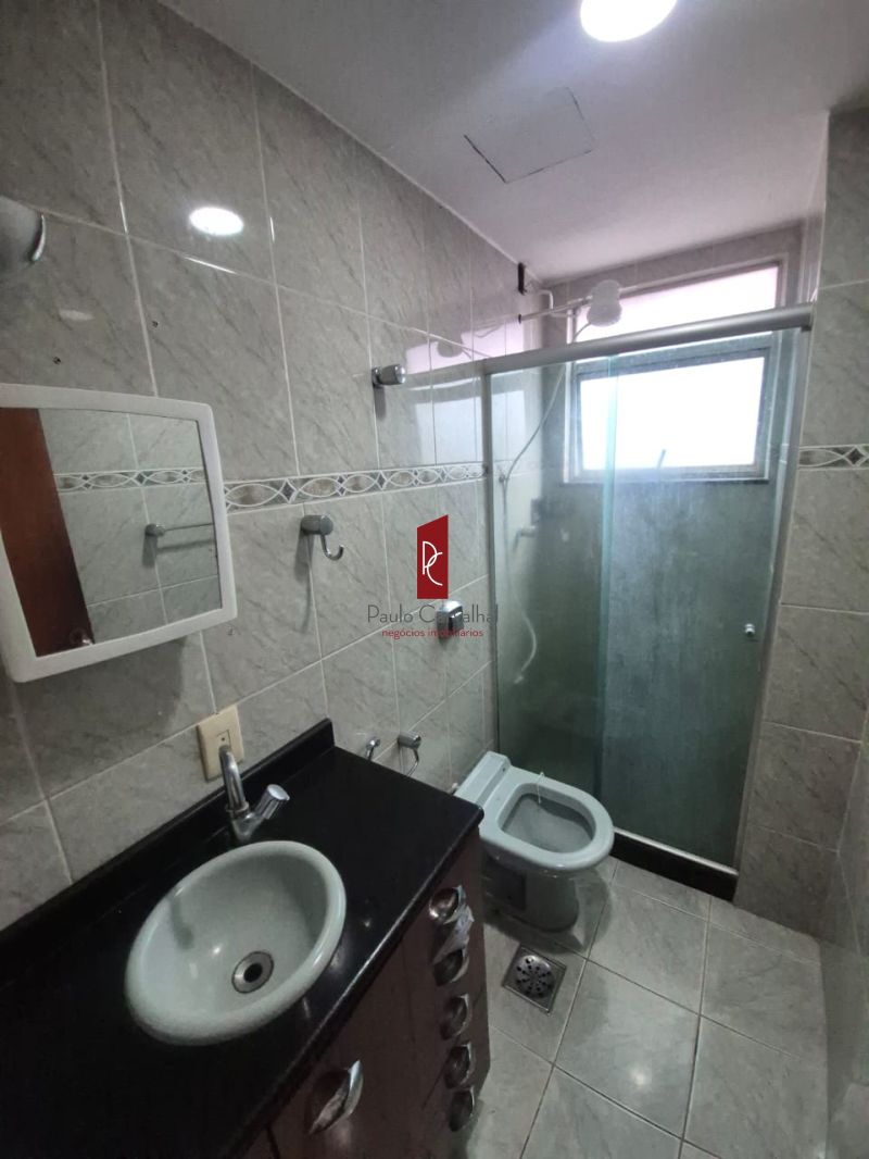 Excelente oportunidade em Vaz Lobo Com 2 Quartos. 