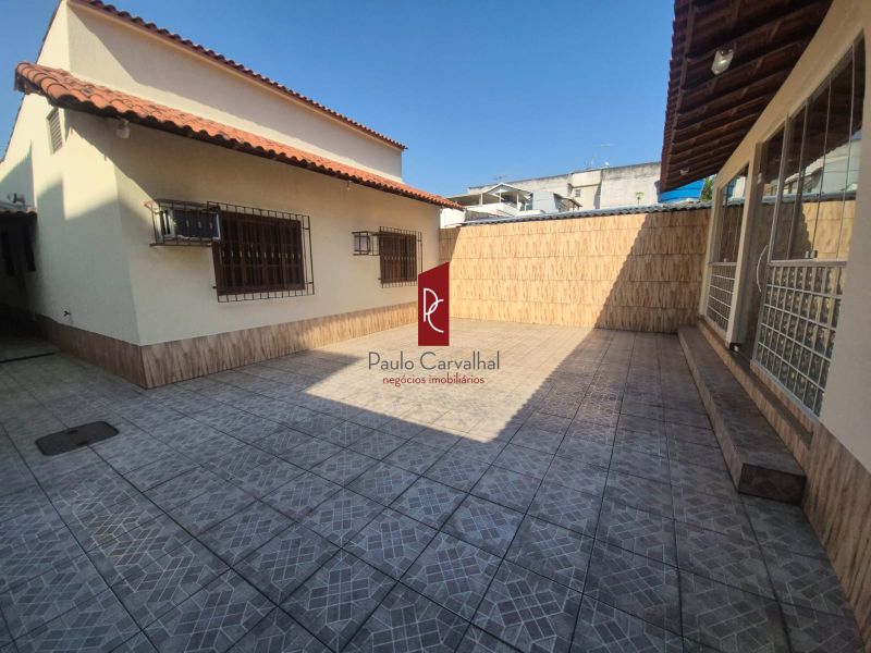 ALUGO CASA LINEAR 4 Qtos, SuÃ­te, 118mÂ² e 3 vagas de garagem - Vila da Penha