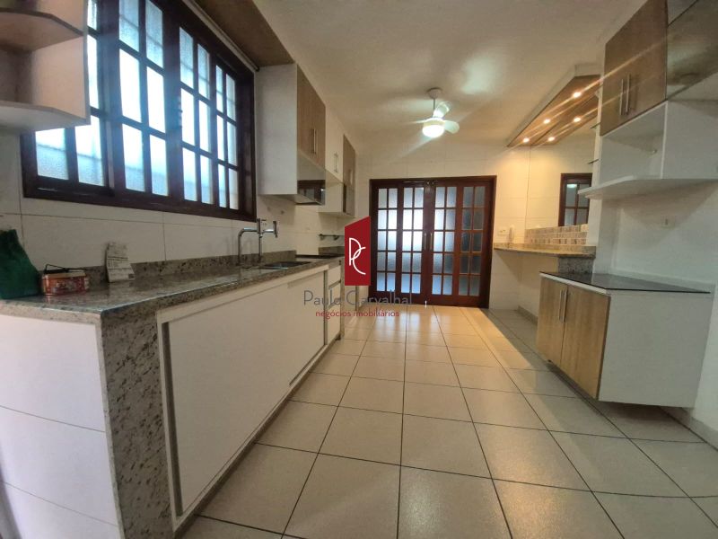 ALUGO CASA LINEAR 4 Qtos, SuÃ­te, 118mÂ² e 3 vagas de garagem - Vila da Penha