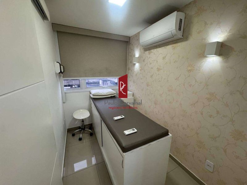 Sala comercial montada para clinica