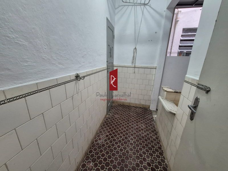Apartamento de Frente para a Rua na Vila da Penha 