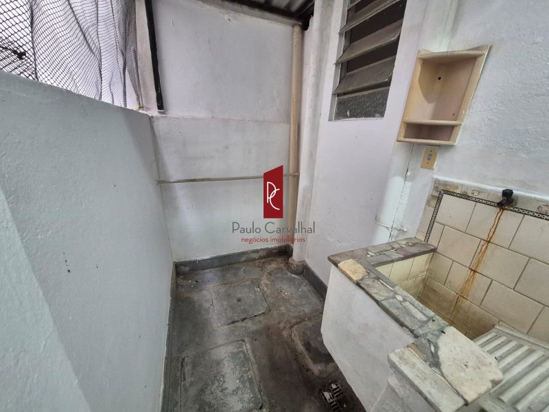 Apartamento de Frente para a Rua na Vila da Penha 