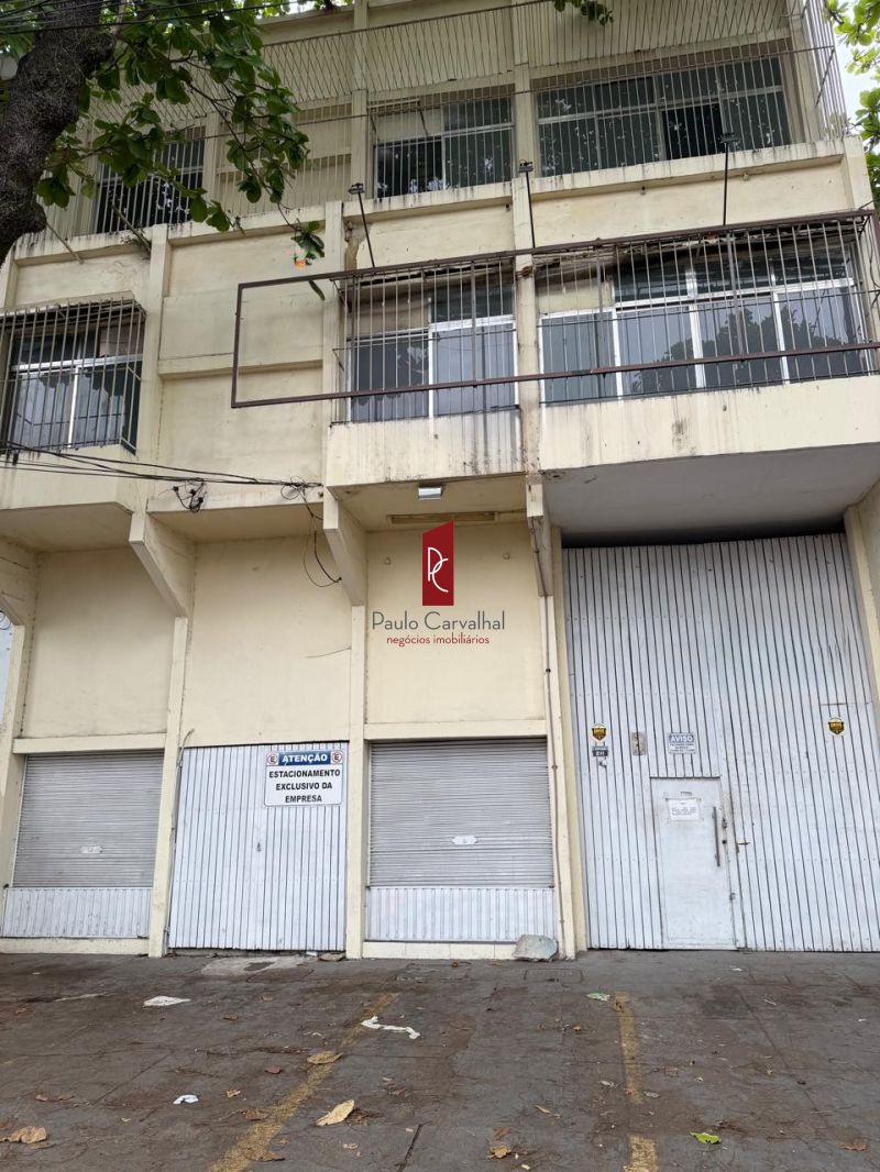 Excelente Galpão, colado com a  Av. Brasil
