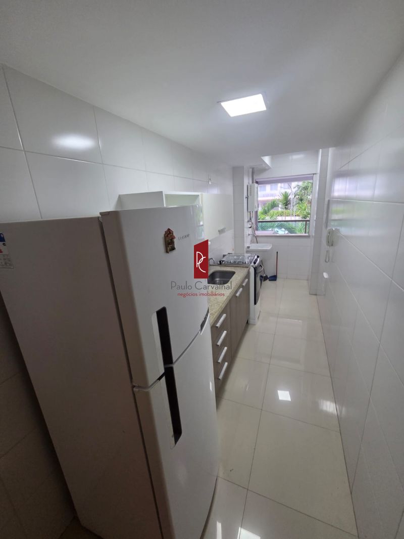 ALUGA-SE ÃTIMO APARTAMENTO 2 Qtos, SuÃ­te, 70m2, + VAGA - Recreio dos Bandeirantes