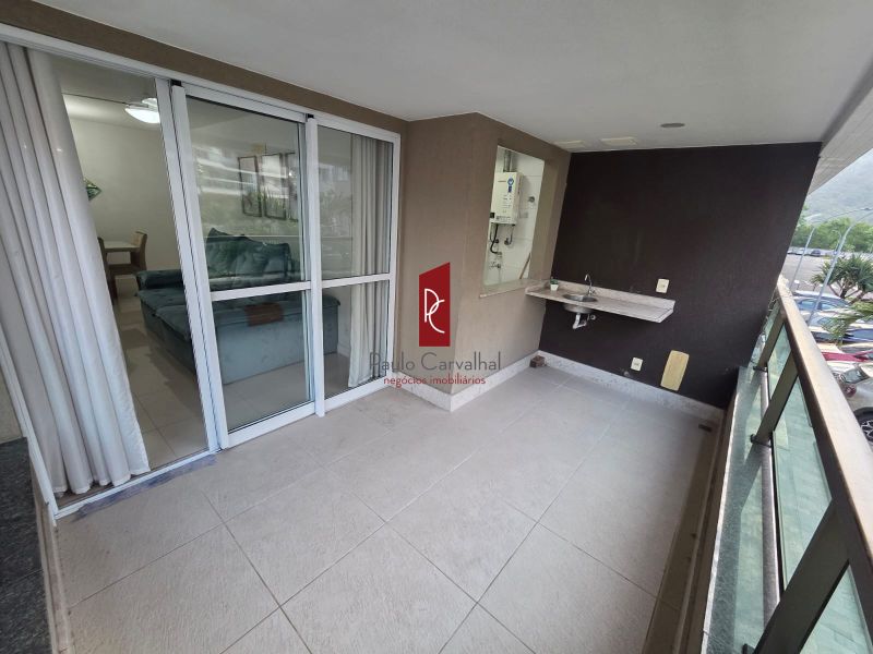 ALUGA-SE ÃTIMO APARTAMENTO 2 Qtos, SuÃ­te, 70m2, + VAGA - Recreio dos Bandeirantes
