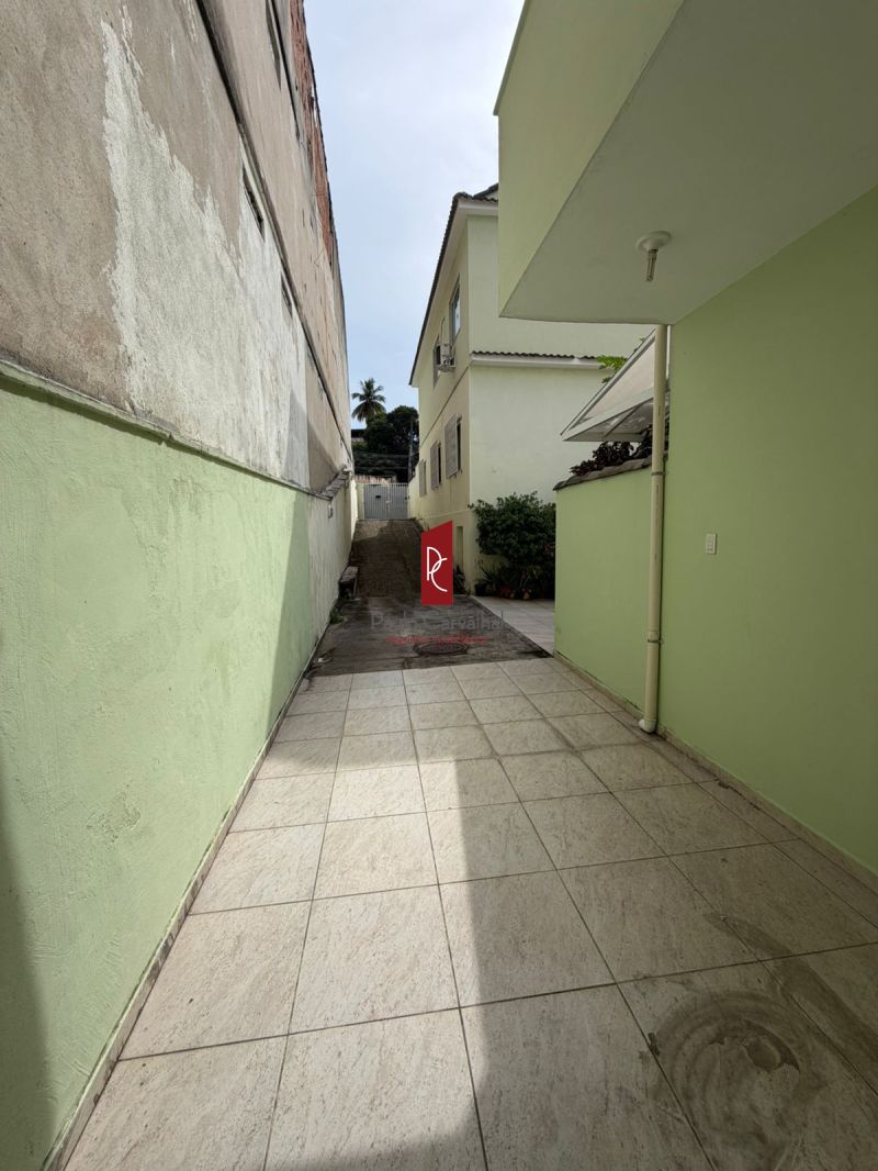 EXCELENTE CASA ALUGANDO, 3 Quartos, 80m2 +  VAGA 