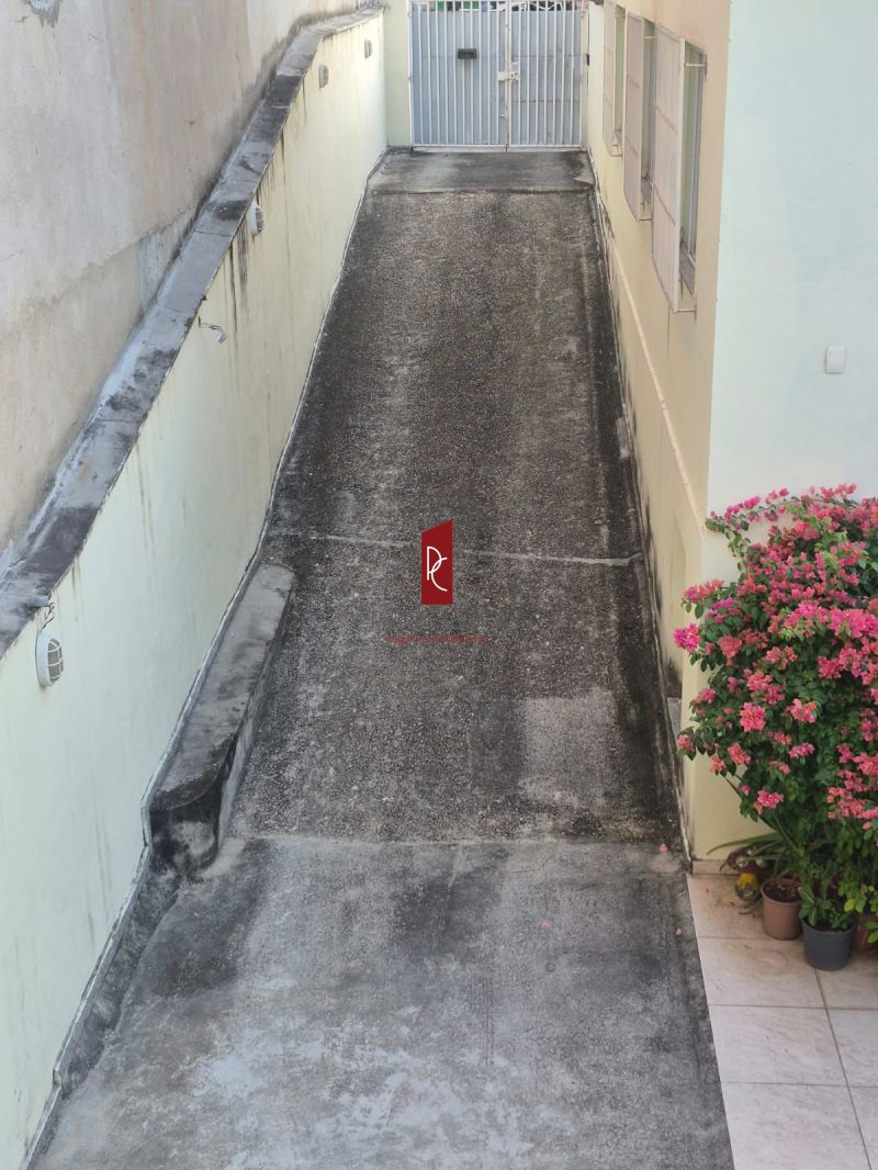 EXCELENTE CASA ALUGANDO, 3 Quartos, 80m2 +  VAGA 
