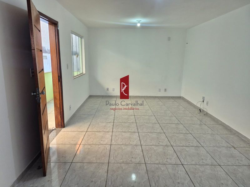 EXCELENTE CASA ALUGANDO, 3 Quartos, 80m2 +  VAGA 