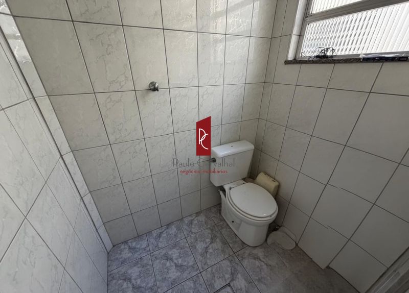 APARTAMENTO AMPLO COLADINHO AO SHOPPING CARIOCA