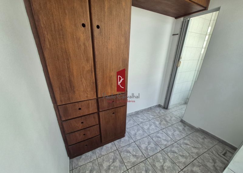 APARTAMENTO AMPLO COLADINHO AO SHOPPING CARIOCA