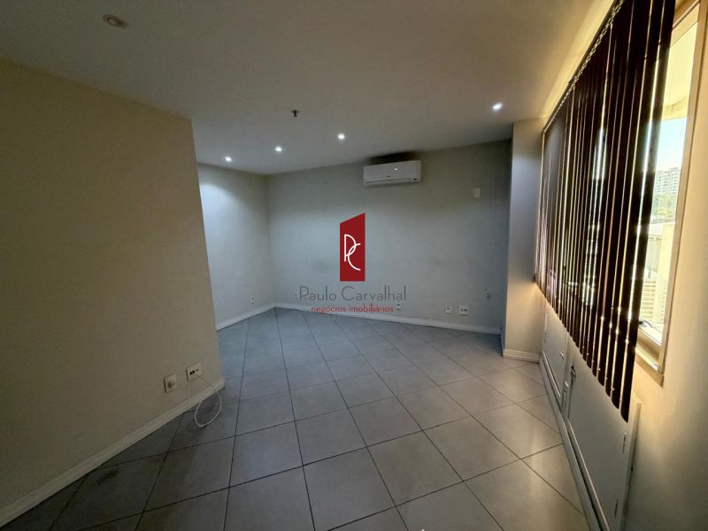 SALA AMPLA COM AR CONDICIONADO PUNTO OFFICES