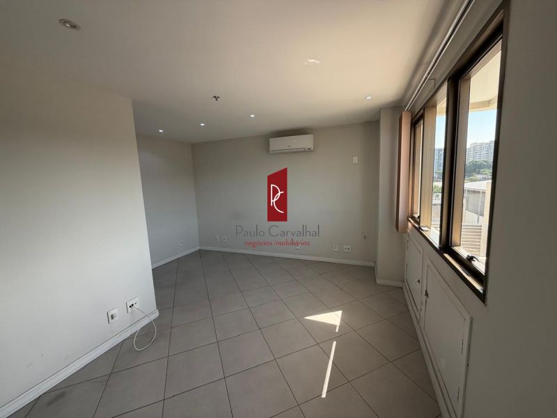 SALA AMPLA COM AR CONDICIONADO PUNTO OFFICES