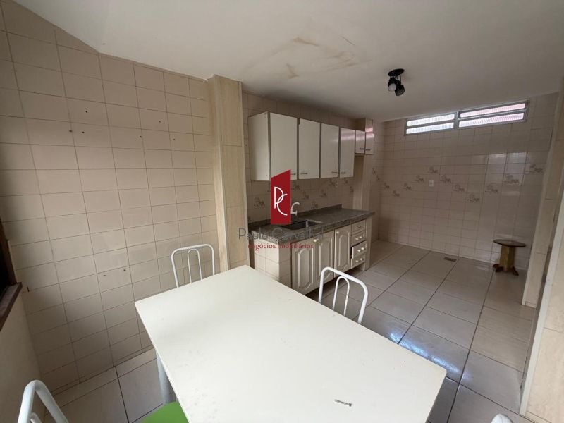 CASA ESPAÃOSA PARA LOCAÃÃO  VILA DA PENHA 