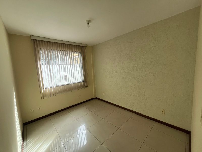 APARTAMENTO no bairro ATERRADO em VOLTA REDONDA