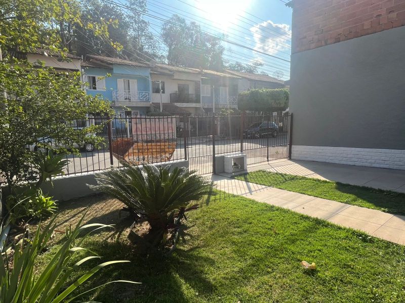CASA no bairro SESSENTA em VOLTA REDONDA