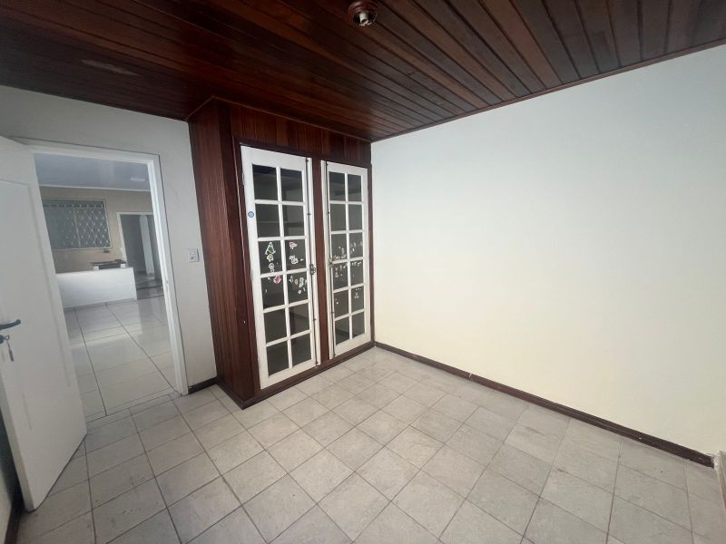 CASA no bairro SESSENTA em VOLTA REDONDA