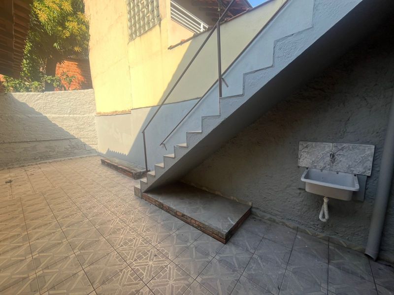CASA no bairro SESSENTA em VOLTA REDONDA
