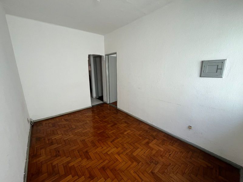 APARTAMENTO no bairro ATERRADO em VOLTA REDONDA