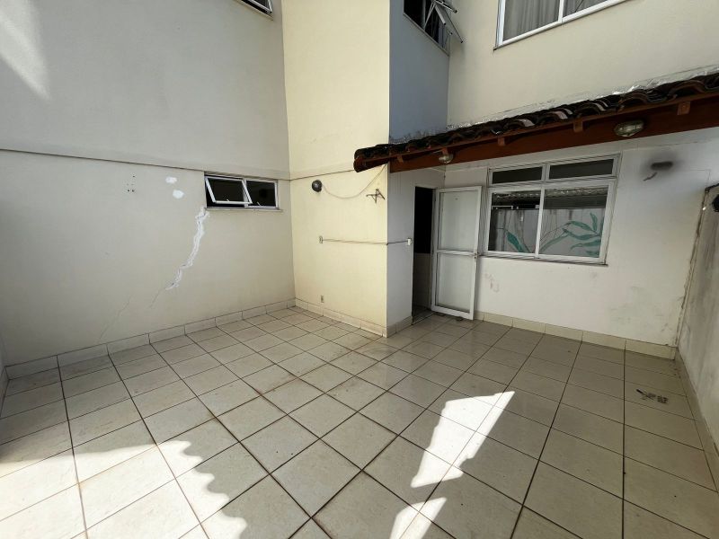 APARTAMENTO 1d  no bairro ATERRADO em VOLTA REDONDA