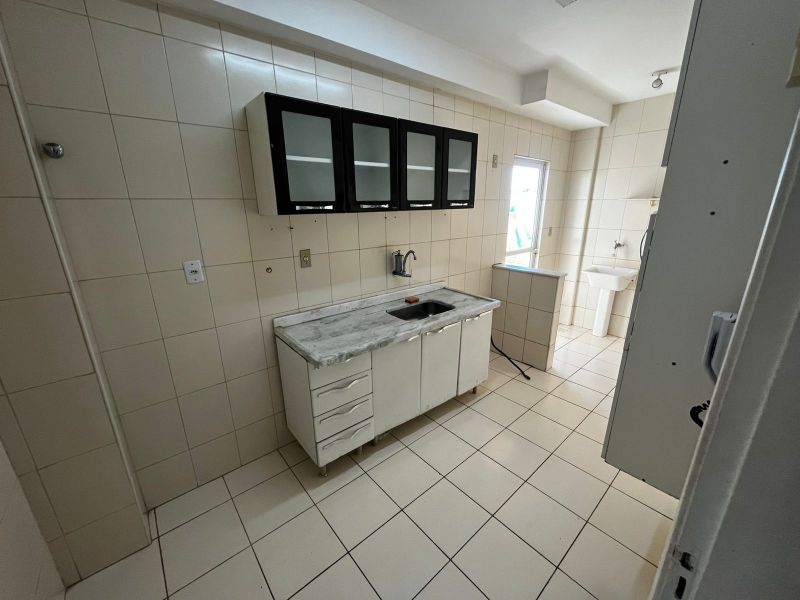 APARTAMENTO 1d  no bairro ATERRADO em VOLTA REDONDA