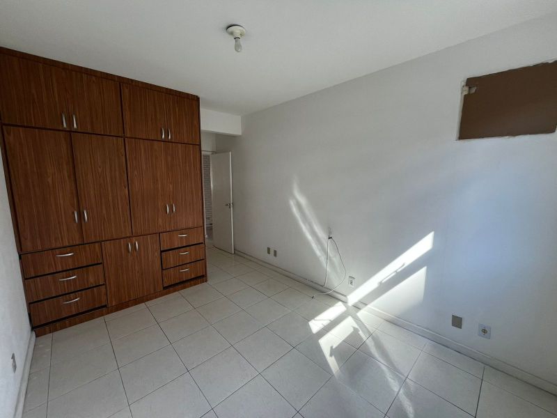 APARTAMENTO 1d  no bairro ATERRADO em VOLTA REDONDA