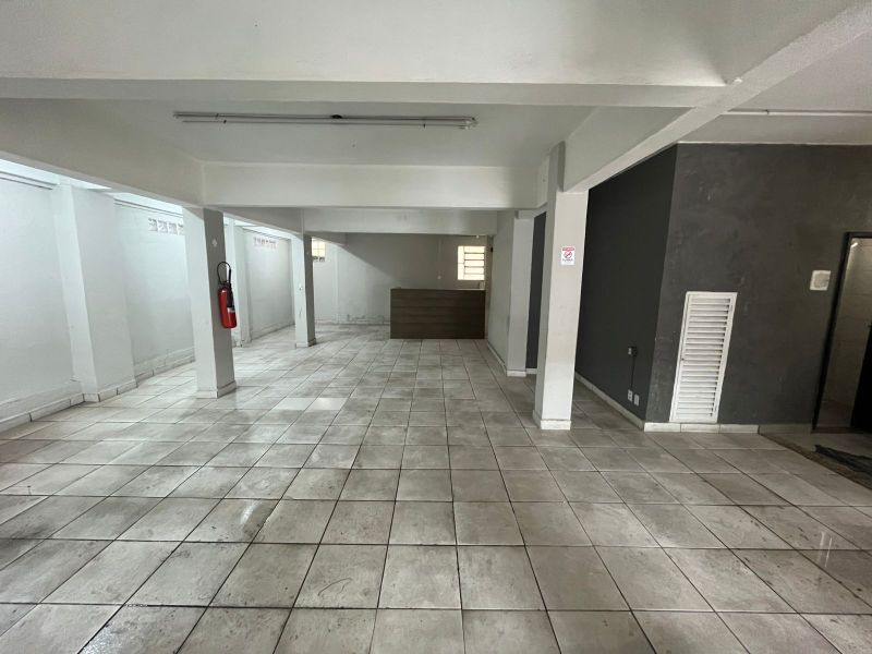 LOJA COMERCIAL no bairro ATERRADO em VOLTA REDONDA