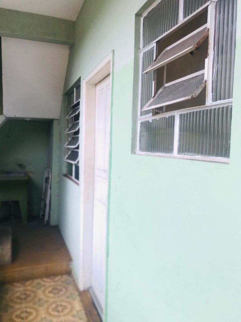 CASA 1d  no bairro VILA MURY em VOLTA REDONDA