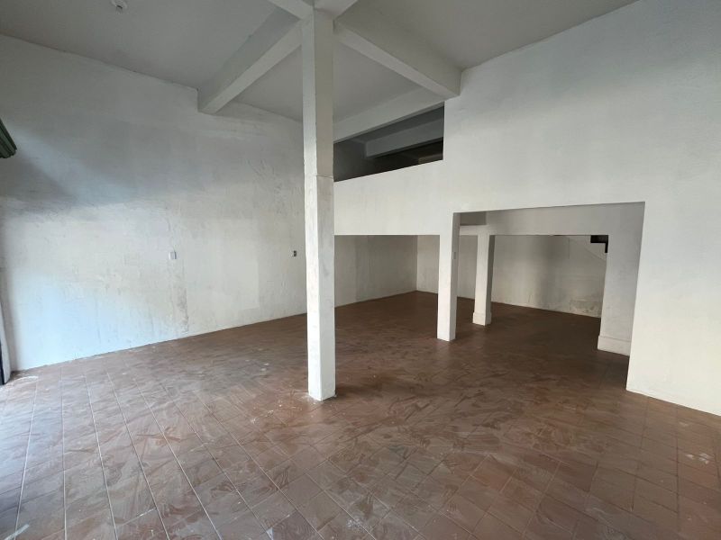 LOJA COMERCIAL no bairro BOM JESUS em VOLTA REDONDA