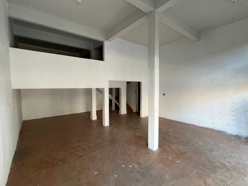 LOJA COMERCIAL no bairro BOM JESUS em VOLTA REDONDA