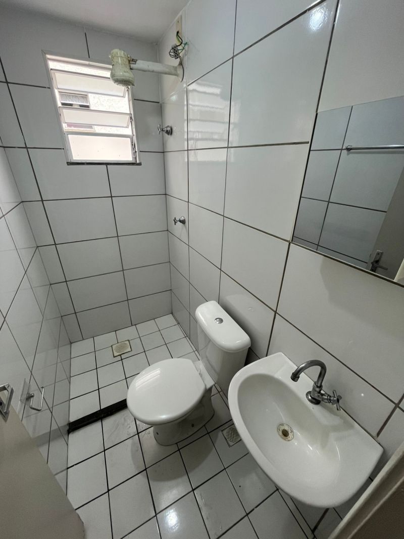 APARTAMENTO 2d  no bairro ROMA em VOLTA REDONDA