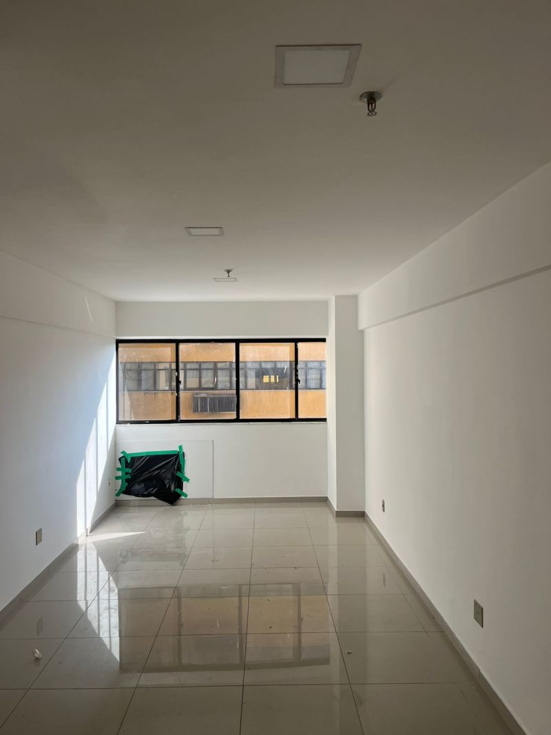 SALA COMERCIAL no bairro VILA SANTA CECÍLIA em VOLTA REDONDA