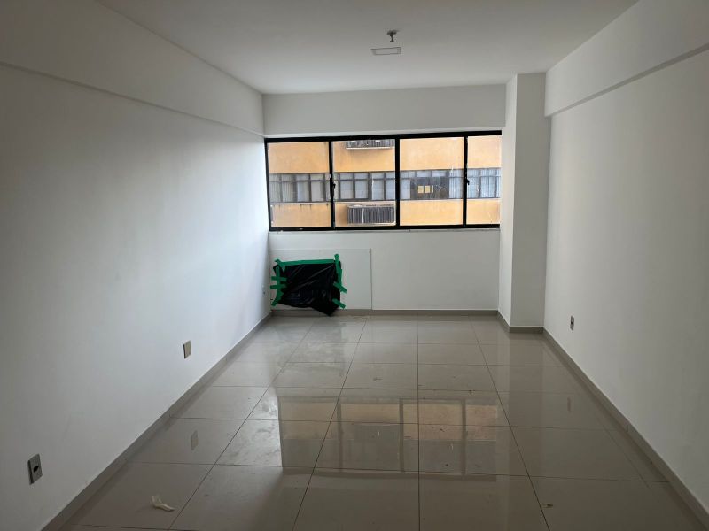 SALA COMERCIAL no bairro VILA SANTA CECÍLIA em VOLTA REDONDA