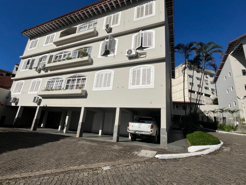 APARTAMENTO 2d  no bairro JARDIM AMÁLIA em VOLTA REDONDA