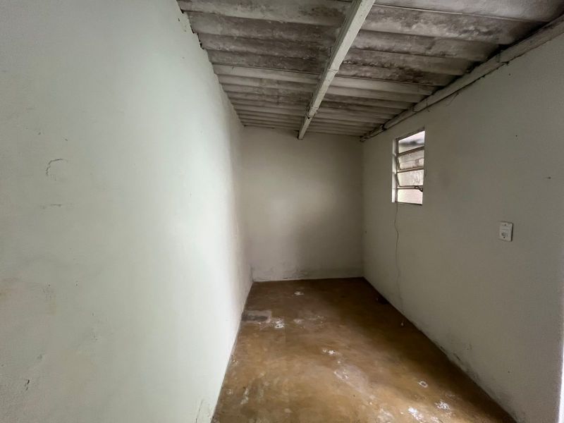 CASA no bairro CAIEIRA em VOLTA REDONDA